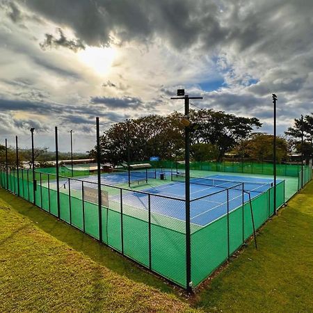 Cr Mariposa Rentals Comfortable Penthouse, Ac, Pool, Gym, Tennis 산타 아나 외부 사진
