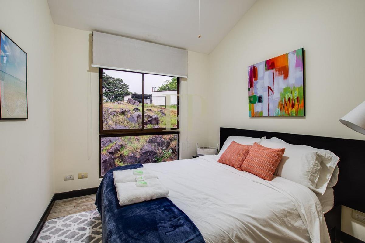 Cr Mariposa Rentals Comfortable Penthouse, Ac, Pool, Gym, Tennis 산타 아나 외부 사진