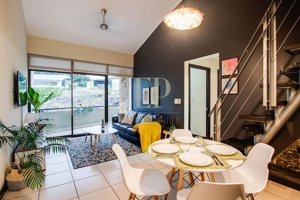 Cr Mariposa Rentals Comfortable Penthouse, Ac, Pool, Gym, Tennis 산타 아나 외부 사진