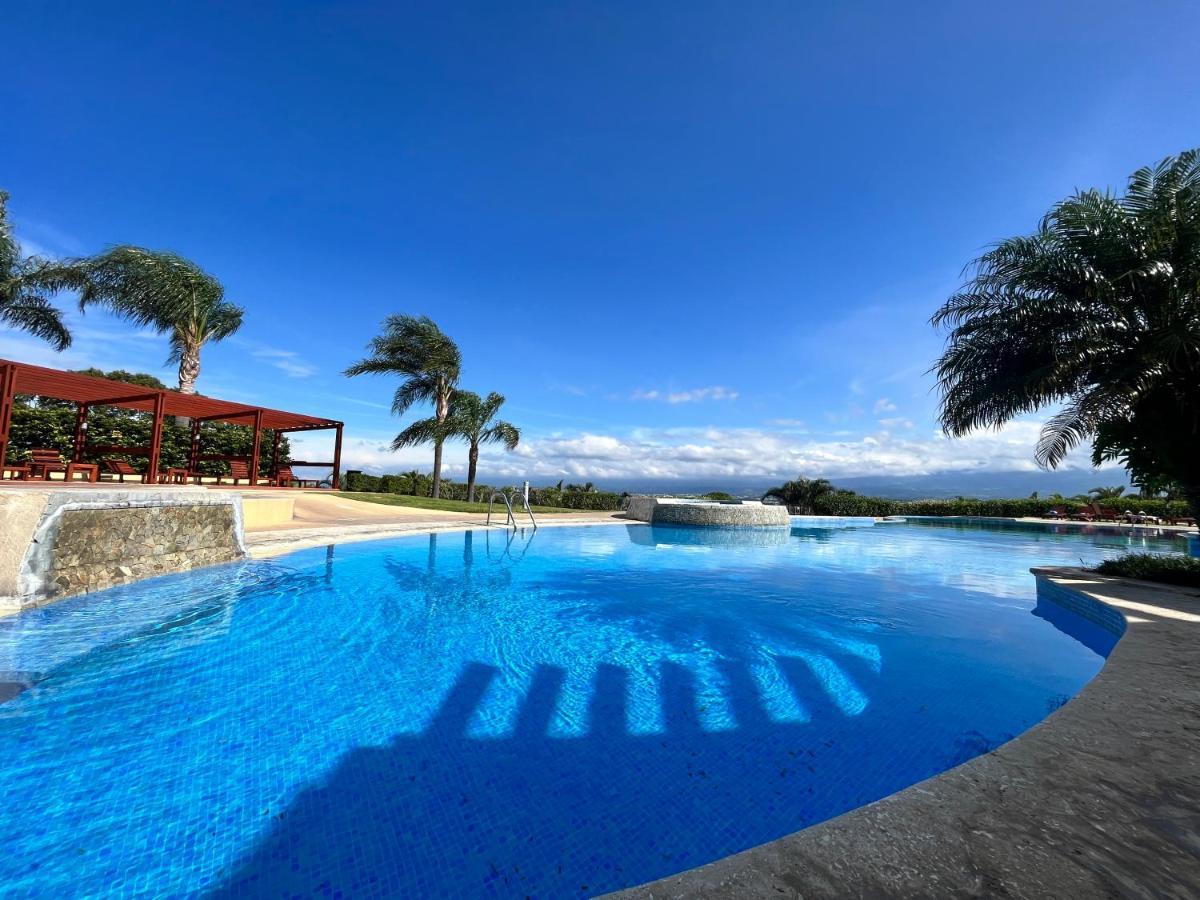 Cr Mariposa Rentals Comfortable Penthouse, Ac, Pool, Gym, Tennis 산타 아나 외부 사진