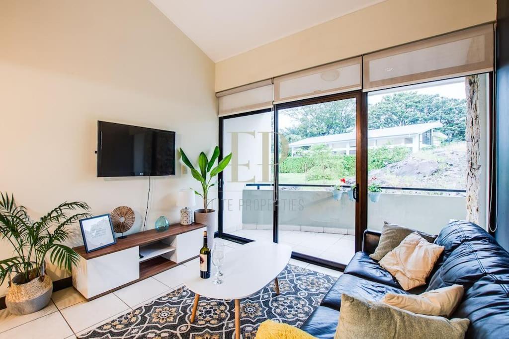 Cr Mariposa Rentals Comfortable Penthouse, Ac, Pool, Gym, Tennis 산타 아나 외부 사진