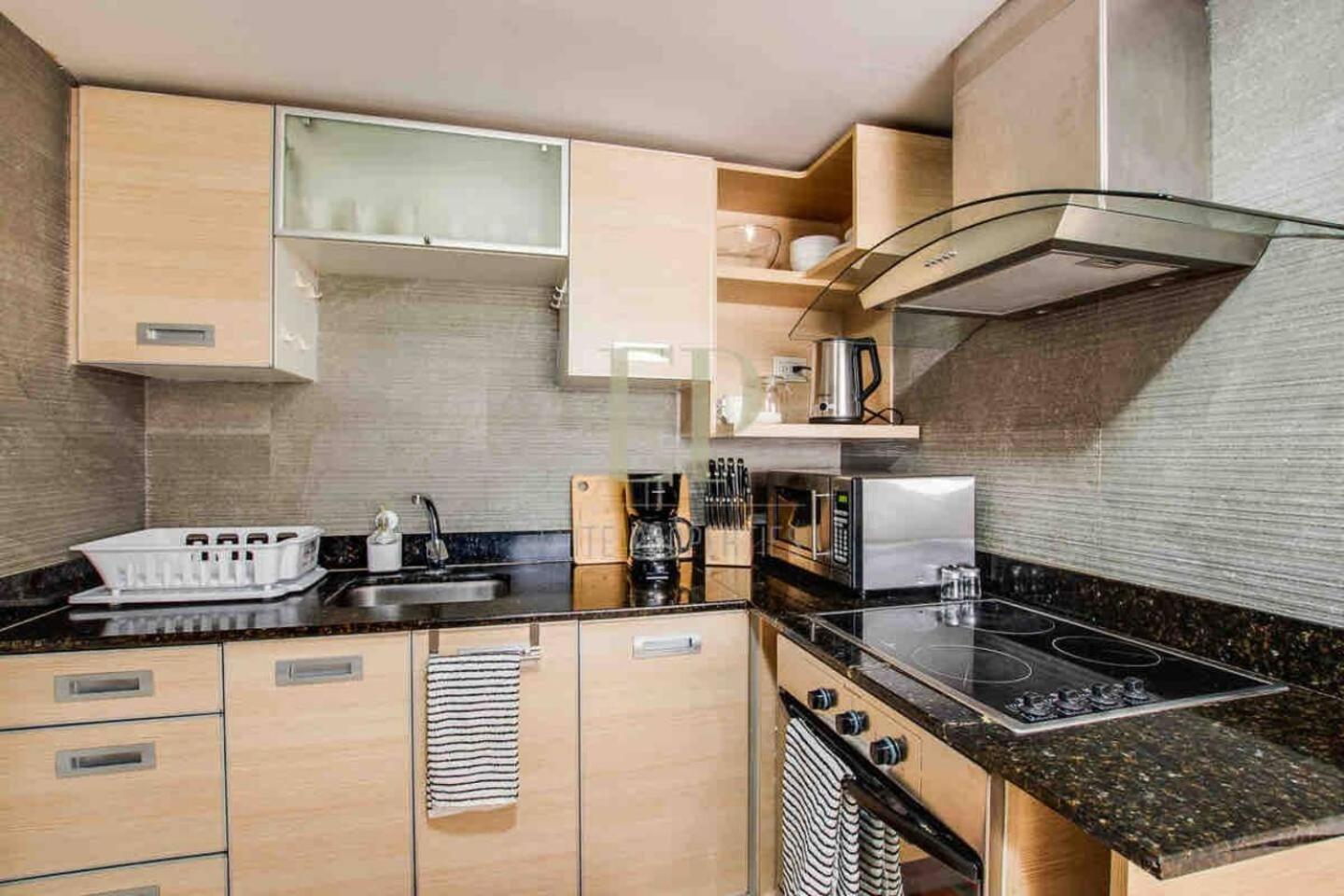 Cr Mariposa Rentals Comfortable Penthouse, Ac, Pool, Gym, Tennis 산타 아나 외부 사진
